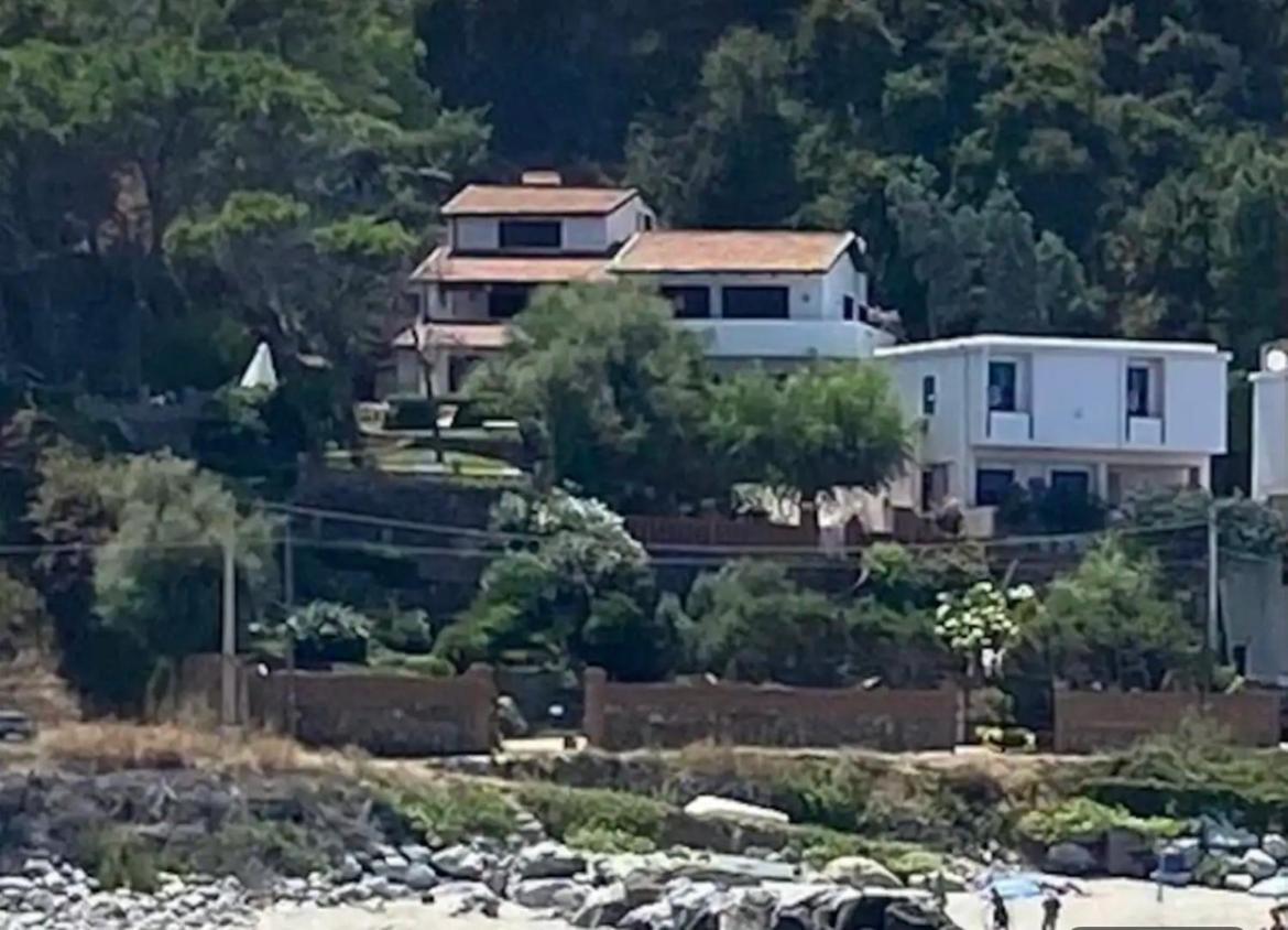 Villa Amalia Sul Mare メッシーナ エクステリア 写真
